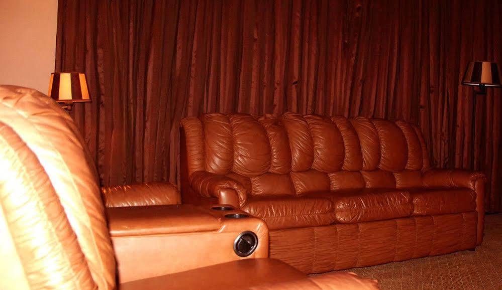 Hotel Elegance Nv Paramaribo Eksteriør bilde